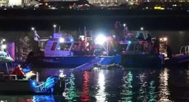 ABD'de helikopterle uçağın çarpıştığı kazada hayatını kaybeden 55 kişinin kalıntılarına ulaşıldı