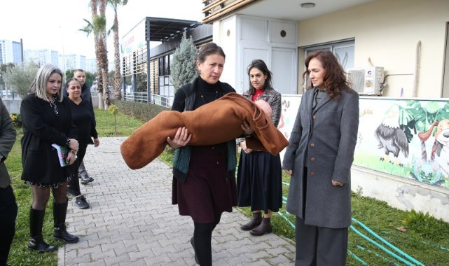 Başkan Ünsal ve anaokulu öğrencileri deprem tatbikatında!