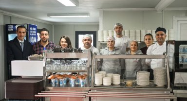 Bornova’da dayanışma büyüyor: İkinci Kent Lokantası Mevlana Mahallesi’nde açıldı