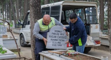 Büyükçiğli Mezarlığı’ndaki hasar gideriliyor