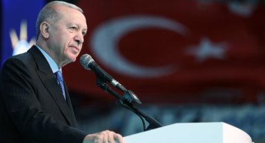Cumhurbaşkanı Erdoğan: "İzmir’e eser bırakmadılar yediler içtiler dağıldılar"