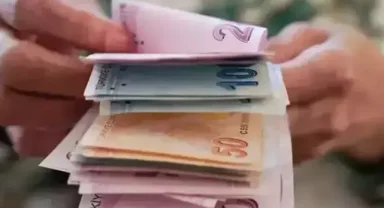 Emeklilerin zam farkı ödemeleri yarın hesaplarına yatırılacak