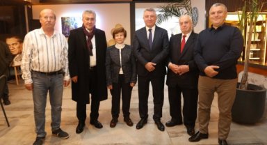 Güzelbahçe Siyaseti Dostluk Yemeğinde Bir Araya Geldi