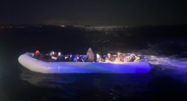 İzmir'de 28 düzensiz göçmen yakalandı