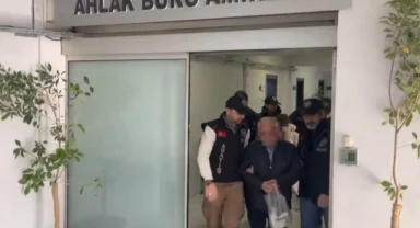 İzmir'de masaj salonuna fuhuş baskını: 9 gözaltı