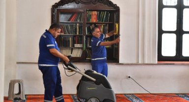 İzmir’in camileri Ramazan’a hazır