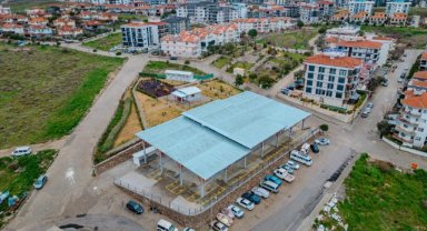 Seferihisar Belediyesi, Karakayalar Pazar Yeri’ni hizmete açıyor