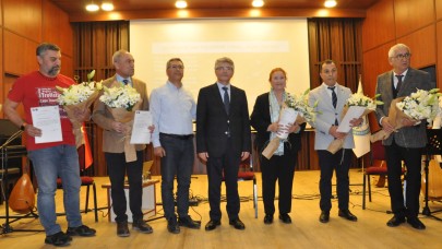 Âşık Veysel, ölüm yıl dönümünde EÜ Devlet Türk Musikisi Konservatuarında anıldı