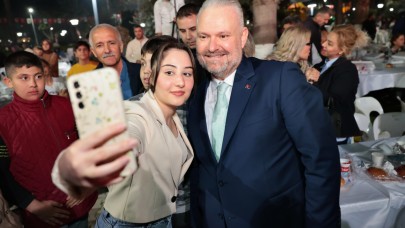 Menemen'de 10 bin kişilik Kadir Gecesi iftarı