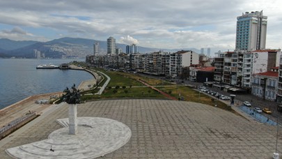 İzmir'in kalbinde bayram sessizliği