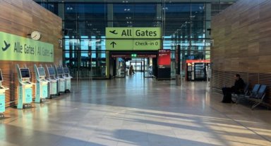 Almanya'da havalimanı çalışanları 24 saatlik grev başlattı