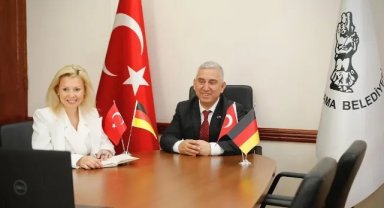 Başkan Çelik İspanya yolcusu: Bergamalılar harcamaya tepki gösterdi