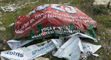 Başkan Fıçı burası ilan panosu mu belediyenin çöplüğü mü