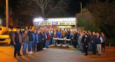 Başkan Helil Kınay, taksicilerle sahurda buluştu