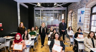 Başkan Tugay, Meslek Fabrikası'nda Güler Sabancı'yı ağırladı