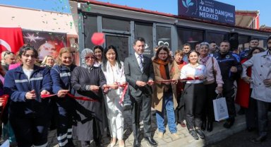 Bayraklı'da kadın danışma merkezi açıldı