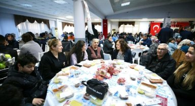 Karşıyakalılar iftar sofrasında buluştu