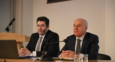 Manisa Büyükşehir Çalışanlarına Kamu İhale Eğitimi Verildi