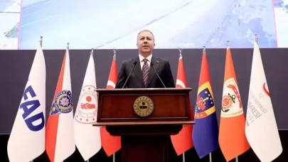 Bakan Yerlikaya: Bayram tatilinde trafik kazalarında 74 vatandaşımız hayatını kaybetti