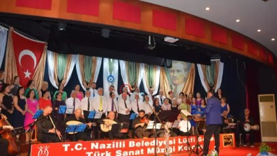 Volkan Konak'ın şarkısını seslendirirken duran kalbi yeniden çalıştırıldı