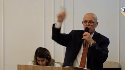 Kemalpaşa’da iptal edilen konser dudak uçuklattı