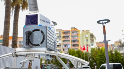 Bayraklı sokakları mobil haritalama ile görüntüleniyor