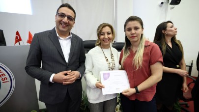 Balçova’da kursiyer annelere sertifika