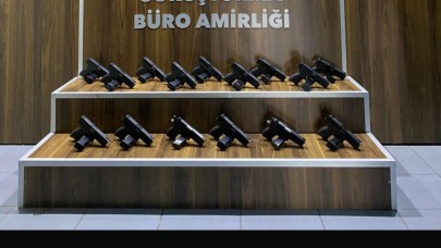 İzmir polisinden silah tacirine şok baskın