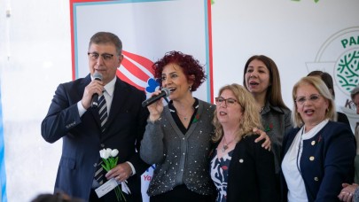 Başkan Tugay Parkinson hastaları ve yakınları ile buluştu