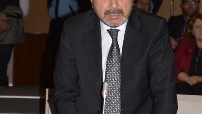 İzBB Meclis Üyesi Atmaca, Şehir Tiyatroları üzerinden Tugay ve Üzümcü’ye yüklendi