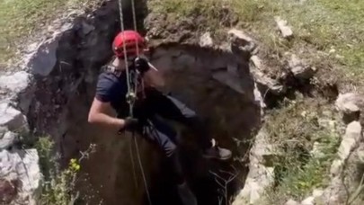 İzmir'de kuyuya düşen kuzu kurtarıldı