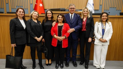 Başkan Tugay’dan kent sorunlarına karşı ortak çalışma çağrısı