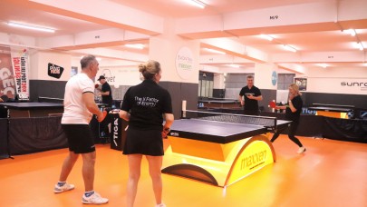 İZVET'ten sağlıklı gelecek çağrısı: "Masa tenisiyle hayata hareket katın"