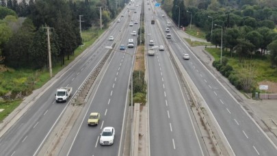 İzmir'de trafiğe kayıtlı araç sayısı 2 milyona dayandı