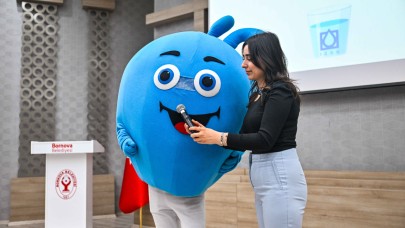 Bornovalı miniklerden suya dost mesaj