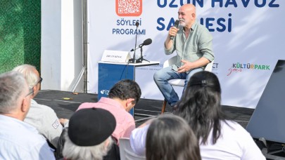 İzmir Kitap Fuarı’nda Ercan Kesal söyleşisi