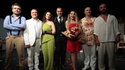 Konak Belediyesi Tiyatro Topluluğu ilk oyunuyla perdeyi açtı