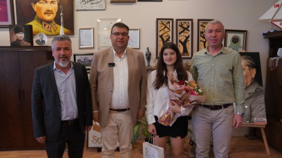 23 Nisan’da başkanlık koltuğu geleceğin liderine emanet