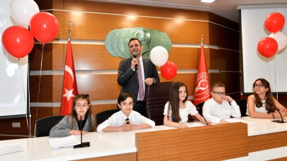 Bornova’da 23 Nisan coşkusu