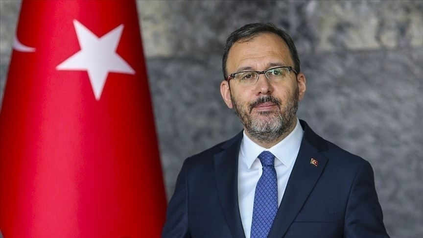 AK Parti’li Kasapoğlu 23 Nisan’ı kutladı