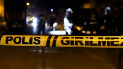 Foça'da kahvehanede silahlı saldırı