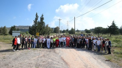 Çiğli'de Doğaseverler Trekking Etkinliğinde Bir Araya Geldi