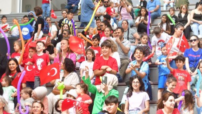 Karabağlar’da 23 Nisan coşkusu dolu dolu yaşandı