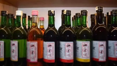 Türkiye tarihinin en büyük içki kaçakçılığı operasyonu; 2 milyon 81 bin litre sahte alkol ele geçirildi