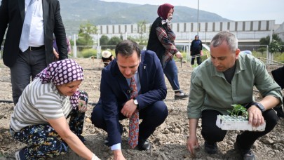 Toprakta dayanışma, sofralarda umut