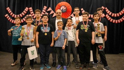 Bornova’da 23 Nisan coşkusu satrançla taçlandı