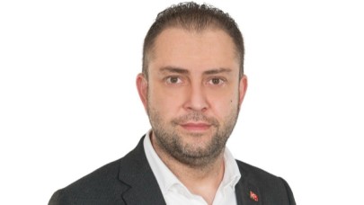 AK Partili Arslan: "Urla Belediyesinin faaliyet raporu çürümenin ve plansızlığın resmi belgesi"