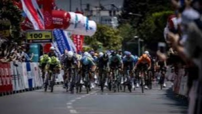 Cumhurbaşkanlığı Bisiklet Turu İzmir etabında kaza