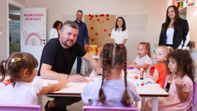 Buca’da anne babaların yüzlerini güldüren eğitim hizmeti