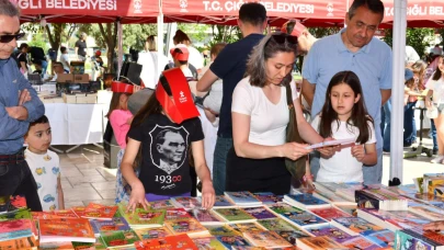 Kitapların Büyülü Dünyasına Yolculuk Çiğli’de Sürüyor